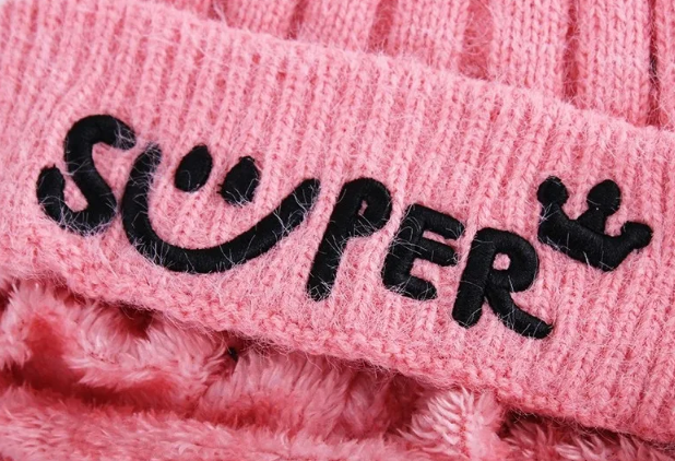 VH008 - Gorro Bufanda Integrado con Pompón