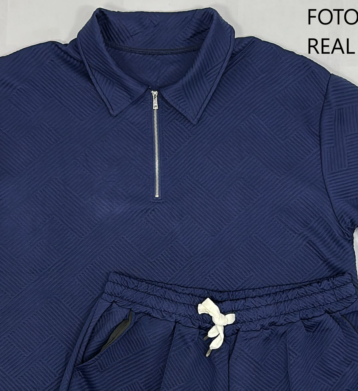 SSH007 - Conjunto con Playera de Cierre para Caballero