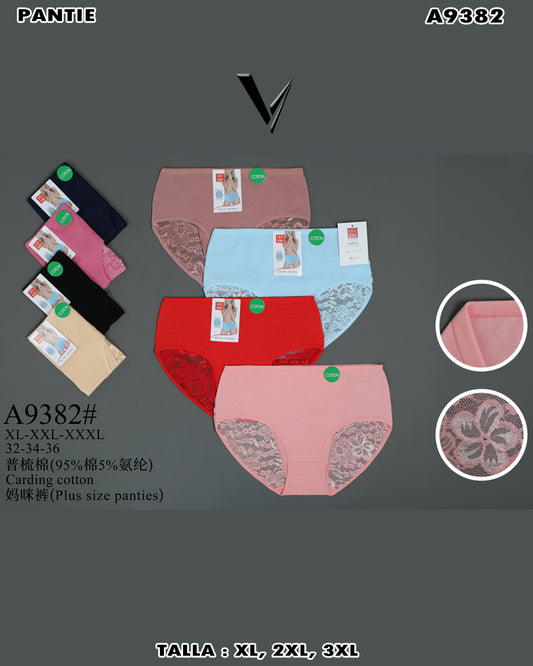 A9382 - Pantie plus size de algodón con encaje floral