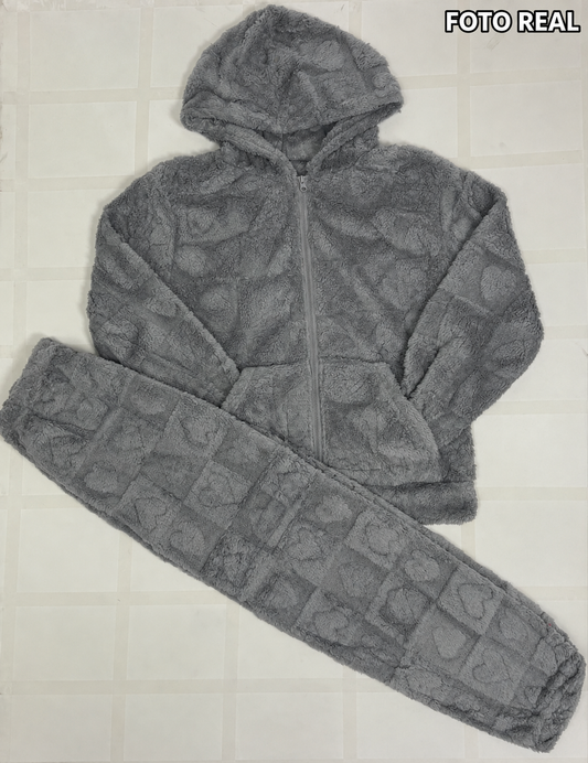 NT1047 - Conjunto Térmico para Dama con Capucha y Corazones