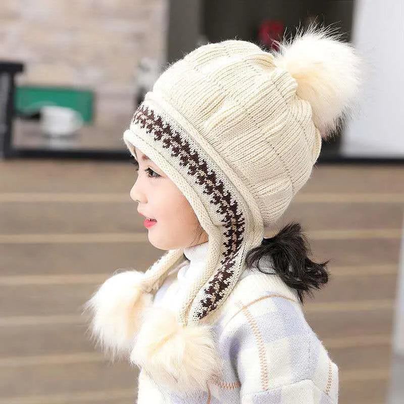VHK250 - Gorro con Pompones Infantil