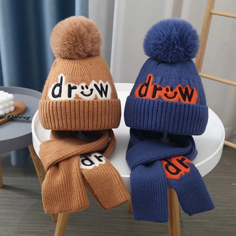 VHK252 - Gorro con Pompón Infantil “drow”