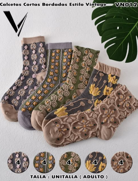 VN012 - Calcetas Bordadas Estilo Vintage