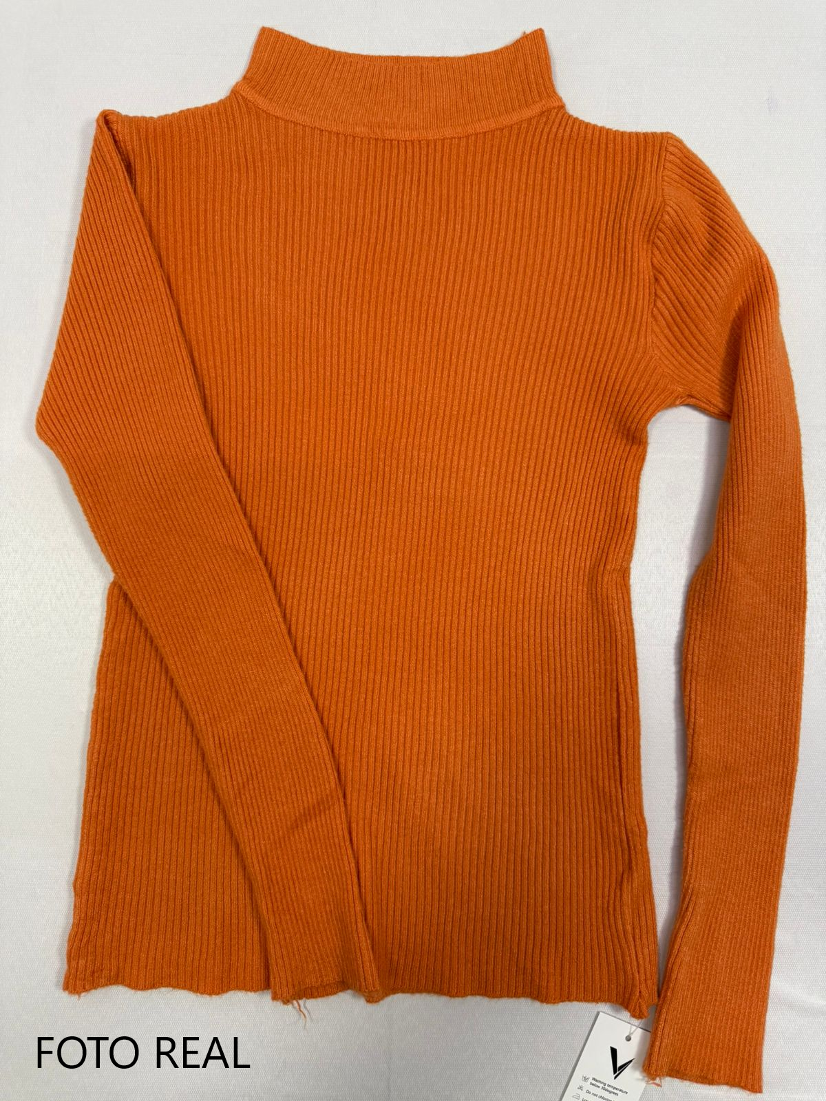 VS001 - Suéter Cuello Alto