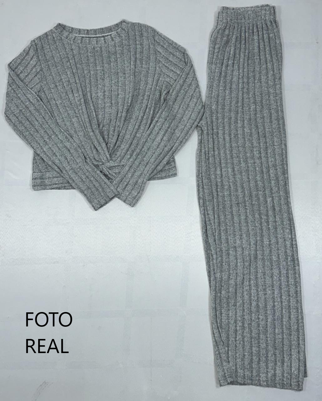 F7305 – Conjunto acanalado con top cruzado (2 piezas)