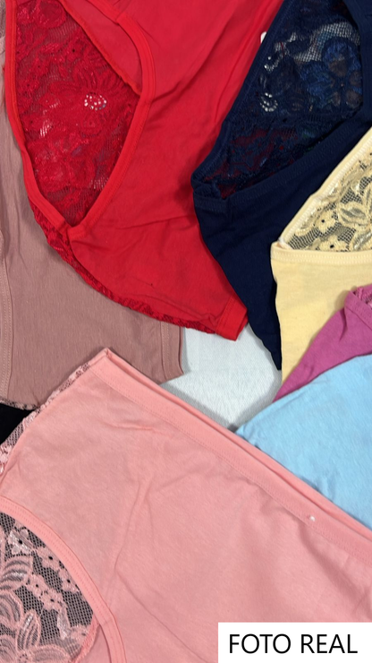 A9382 - Pantie plus size de algodón con encaje floral
