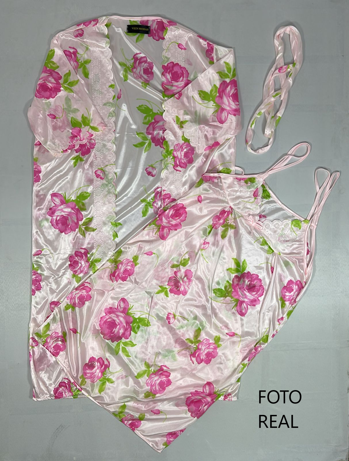 VP501 – Kimono con Vestido Floral