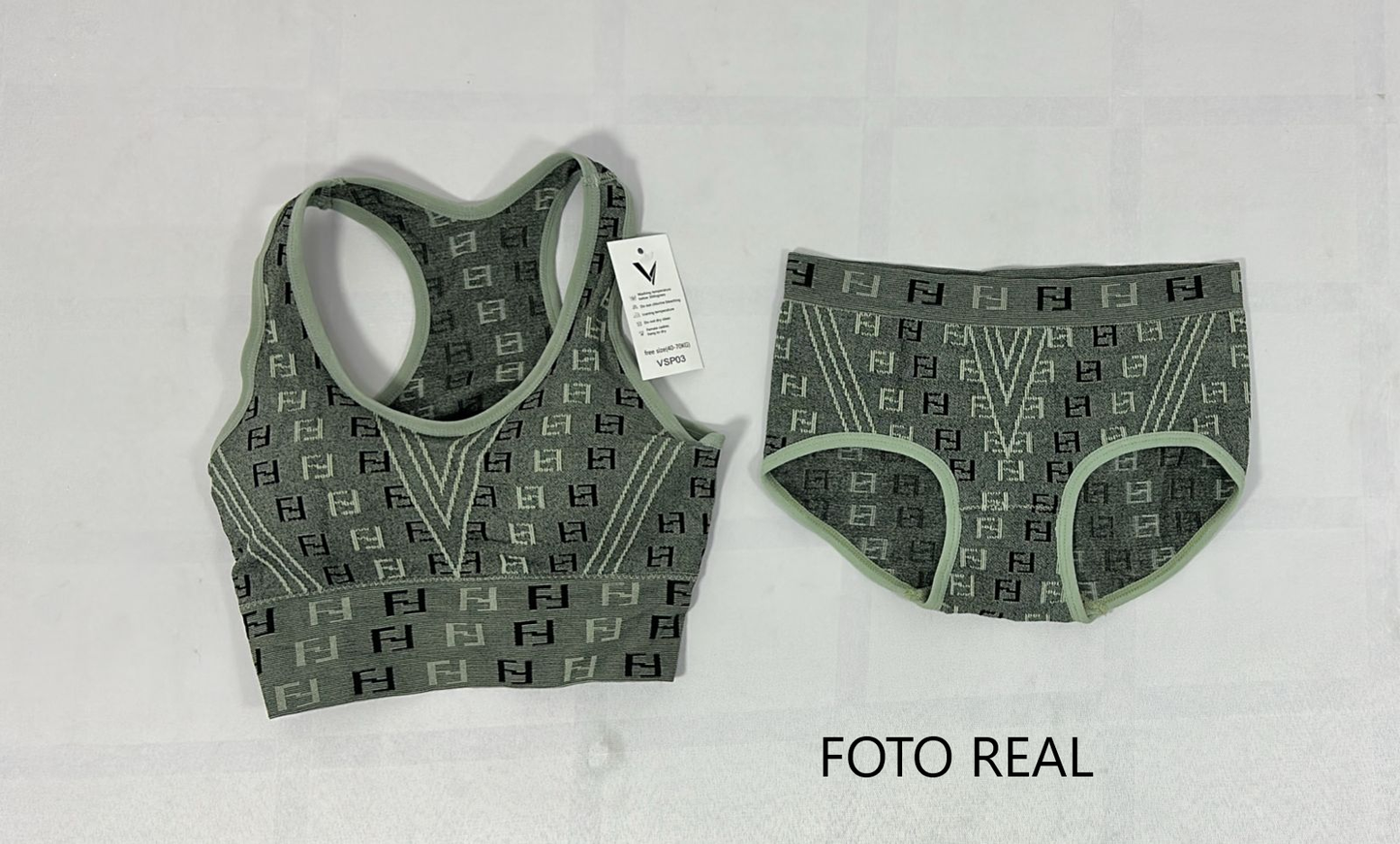 VSP03 - Conjunto Deportivo con Copas