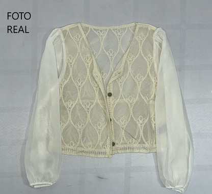 VJ126 - Blusa Bordada con Encaje