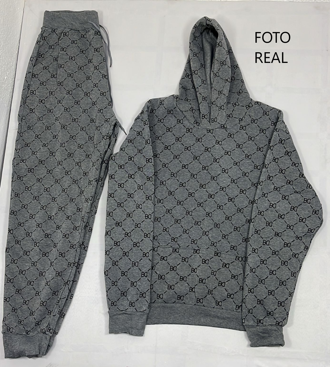 TH442R – Conjunto Aterciopelado para Caballero