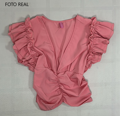 C23005 - Blusa crop escote V con olanes
