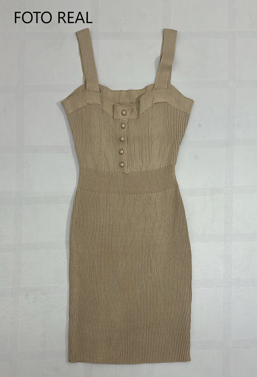 VS265 - Vestido tejido con botones
