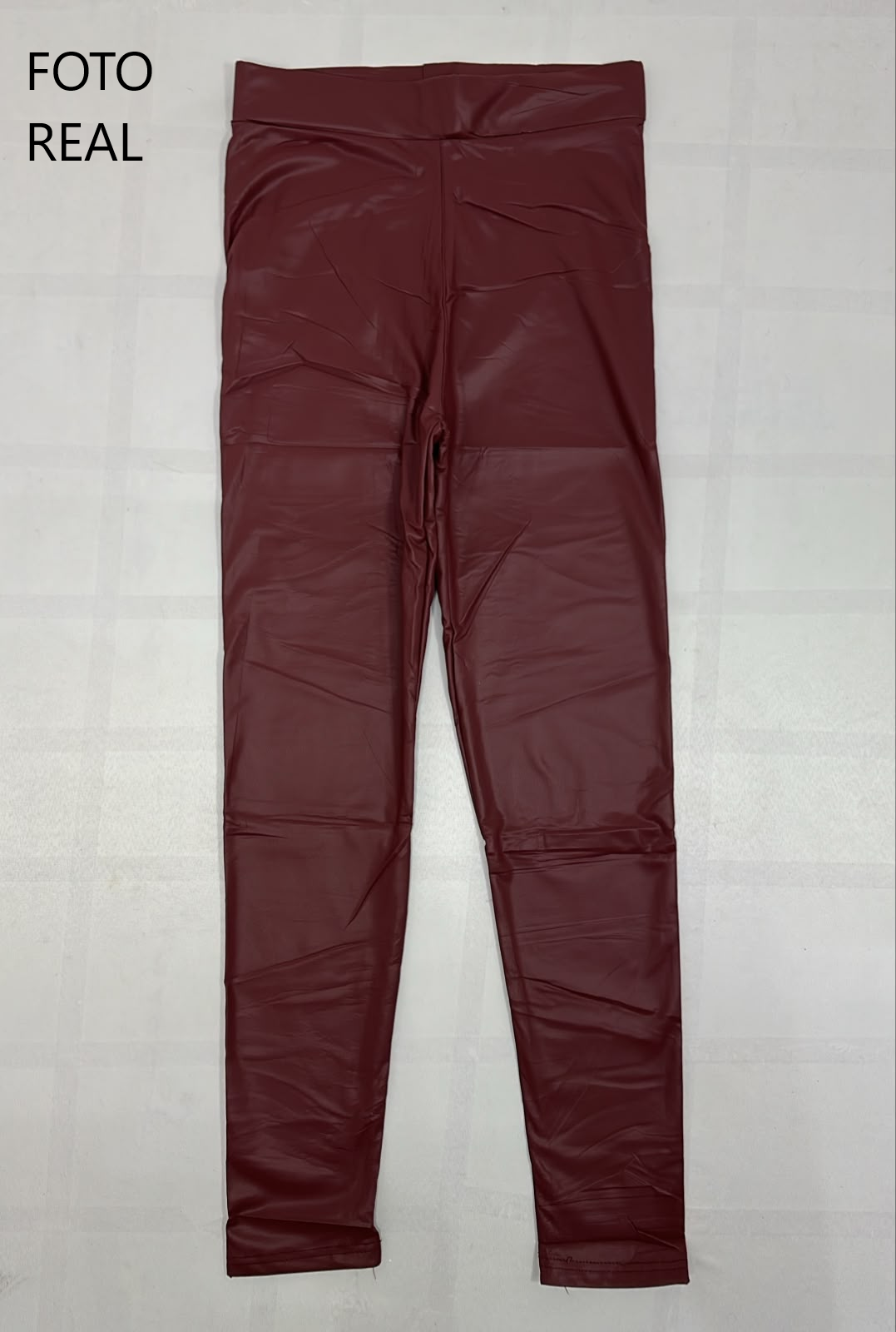 EPP300 - Pantalón Vinipiel