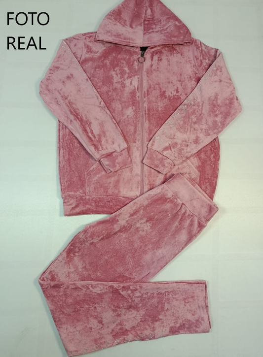 TC197R - Conjunto de Terciopelo para Dama