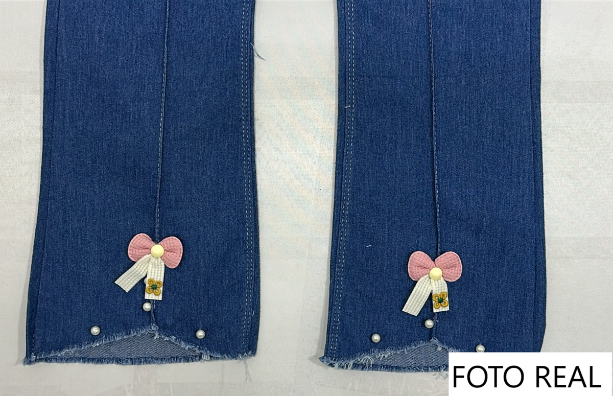 VLEG151 - Mezclilla Infantil con Bordado de Moño y Cereza