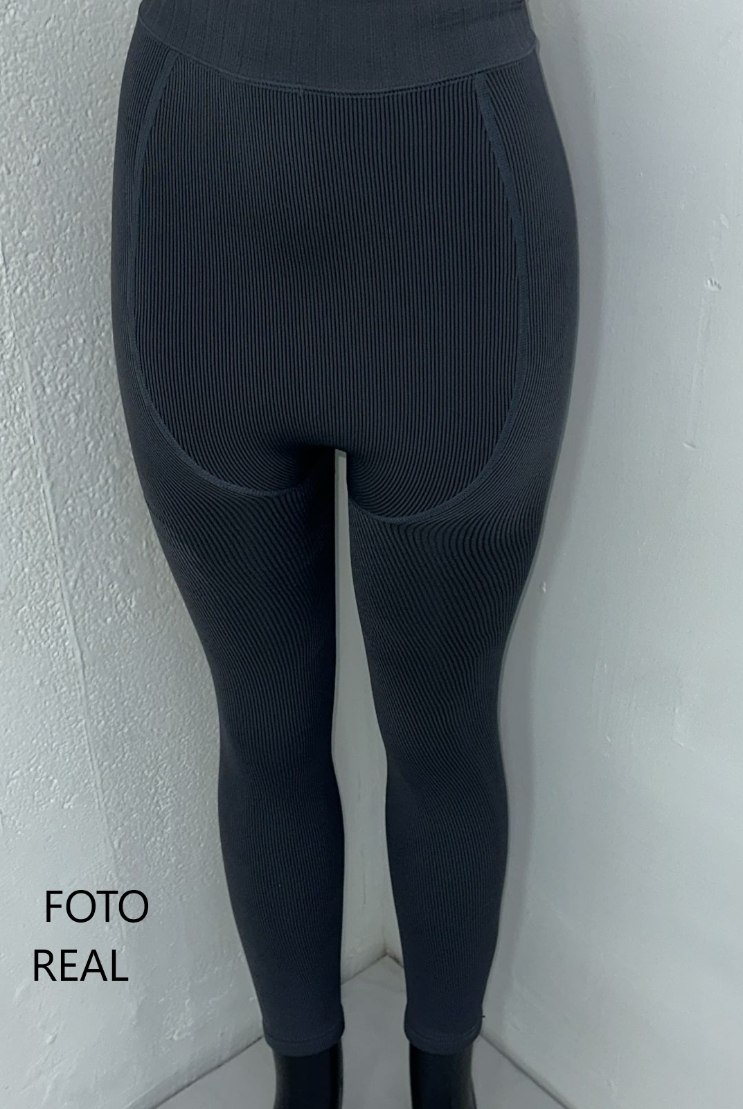S04 – Leggings Apeluchado