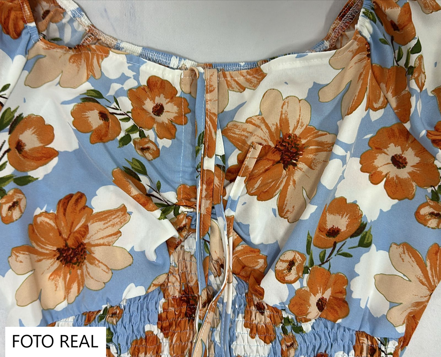 C23001 - Blusa crop floral con fruncido