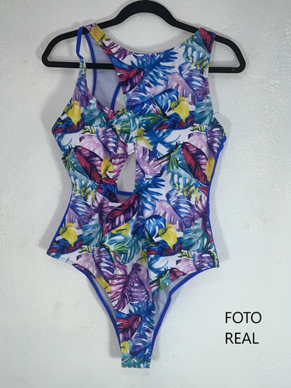 TBD007 - Traje de baño floral con corte moderno