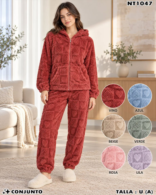 NT1047 - Conjunto Térmico para Dama con Capucha y Corazones