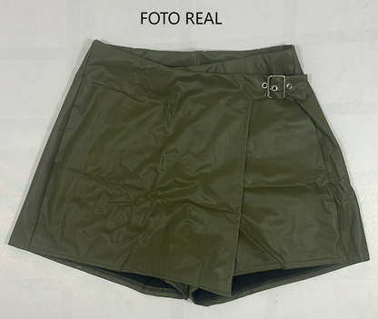 P34352 - Short Tipo Falda Vinipiel