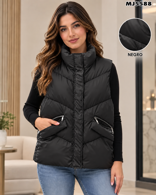 MJ5588 - Chaleco Acolchado con Cuello Alto para Dama