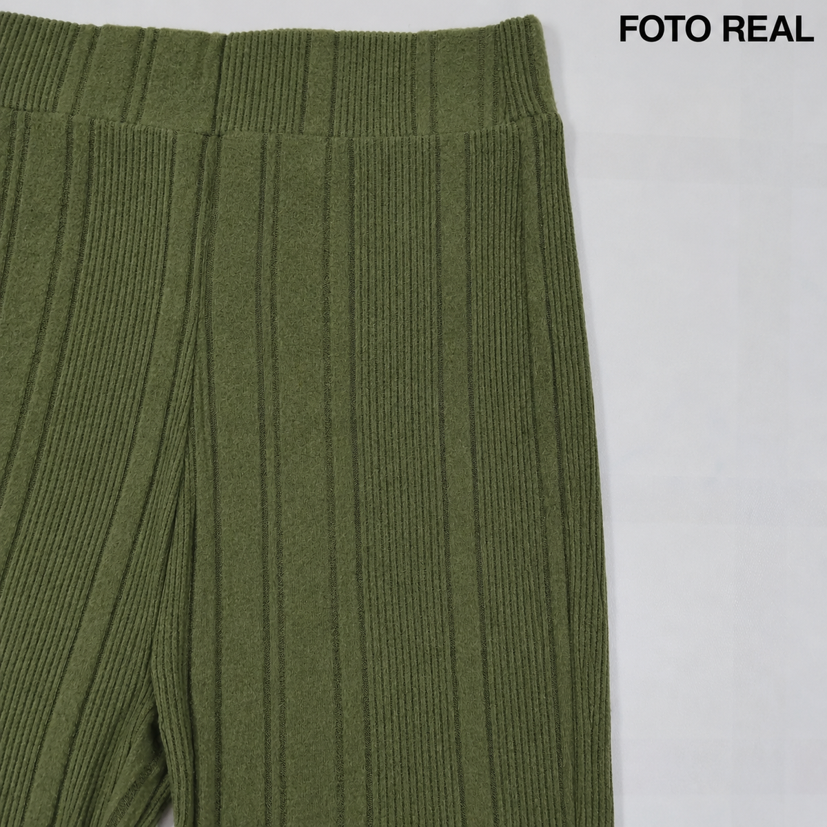 RPW025 - Pantalón Acampanado Acanalado para Dama
