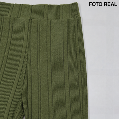 RPW025 - Pantalón Acampanado Acanalado para Dama