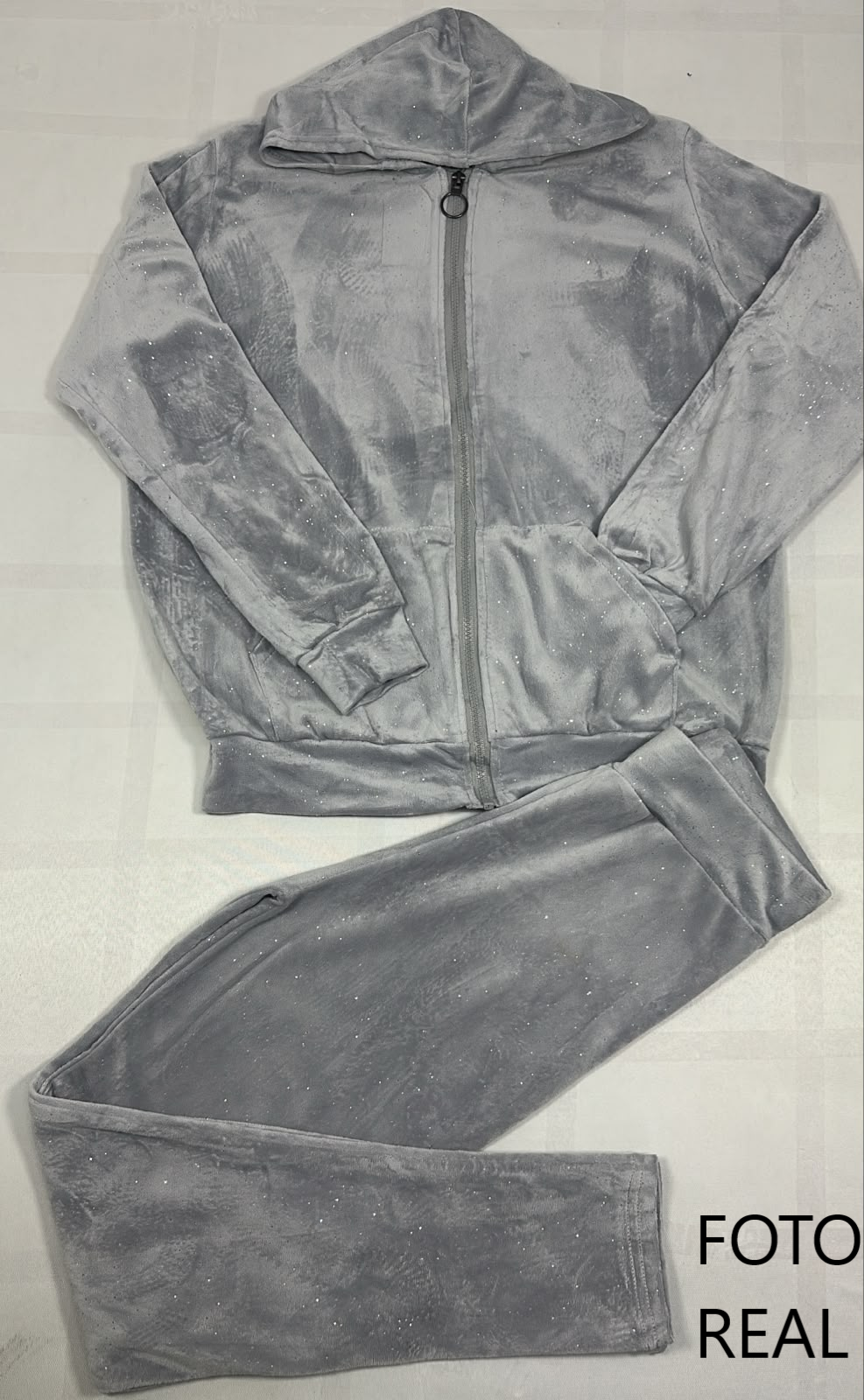 TC232-2 - Conjunto de Terciopelo para Dama