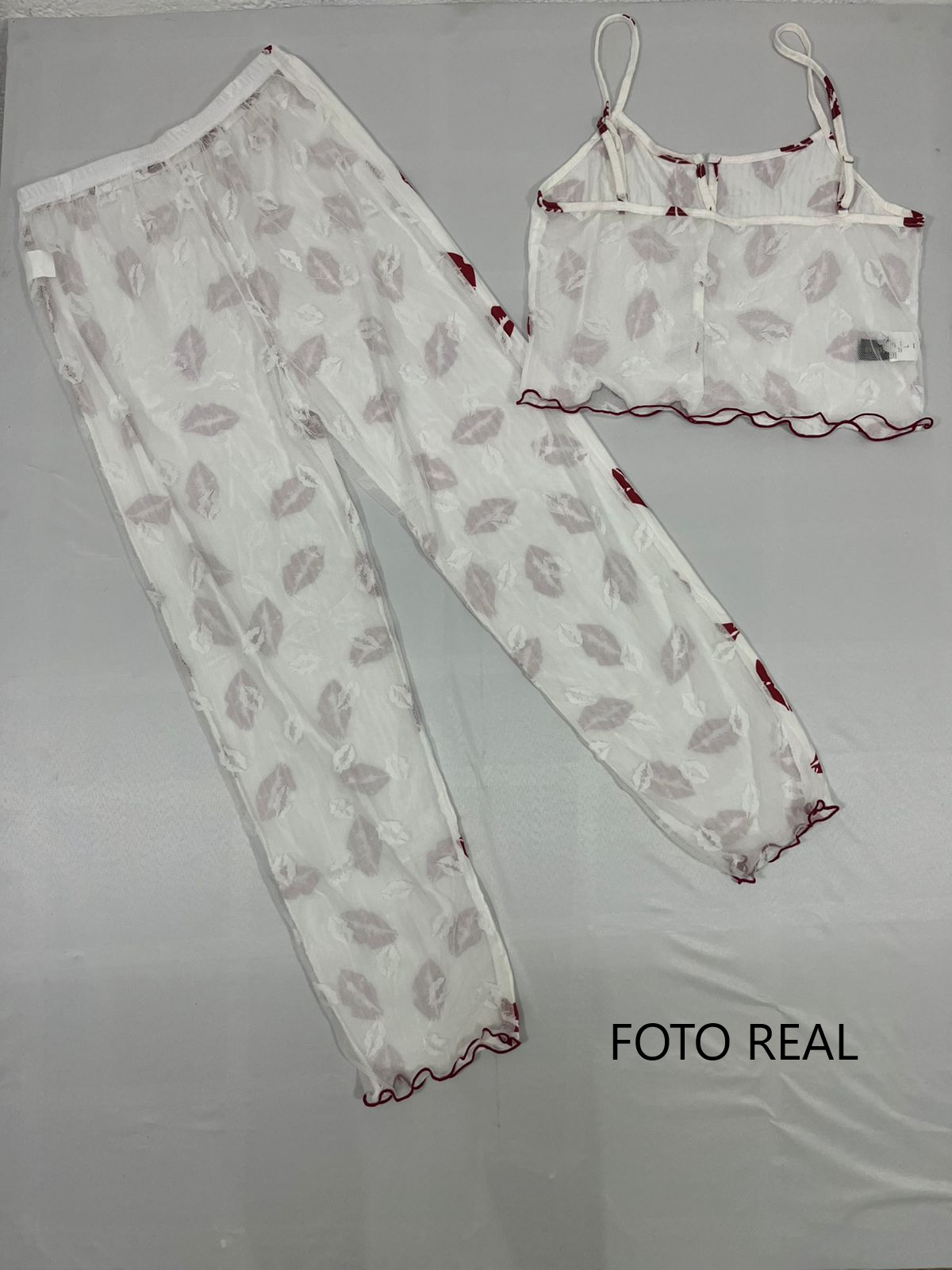 VCC02 - Conjunto lencería estampado